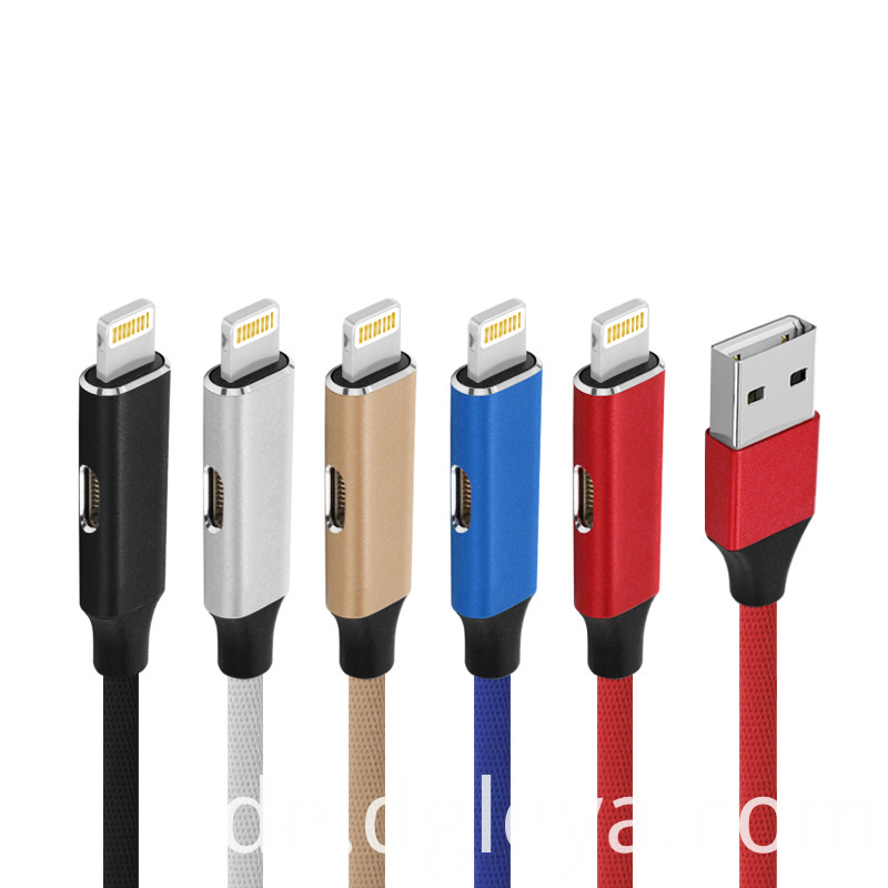 Ein Lade-USB-Kabel A Charging Usb Cable